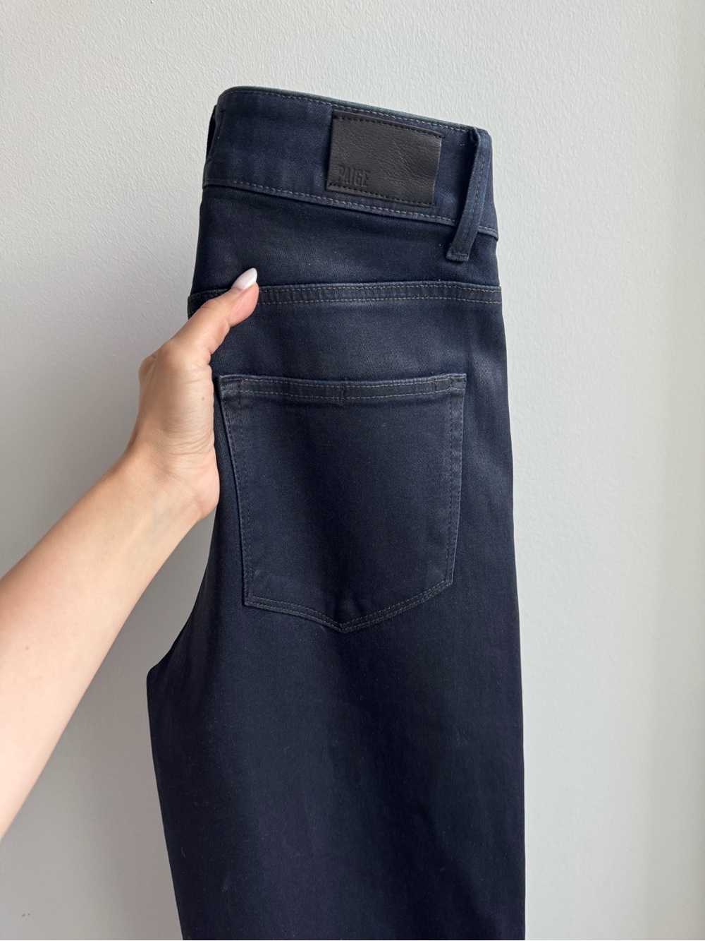 PAIGE NWT Anessa Wide Leg Jean - Navy - Picture 7 of 8